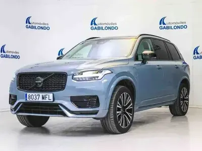 Usado Volvo XC90 Plus 455 CV (334 kW) 2023 Gris / plata SUV