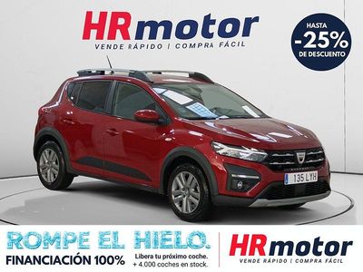 Usado Dacia Sandero Comfort 101 CV (74 kW) 2022 Rojo Berlina