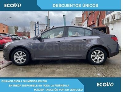 Usado Chevrolet Cruze LTZ 163 CV (119 kW) 2011 Gris / plata Berlina