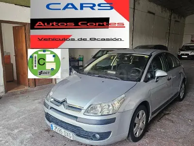 Usado Citroën C4 90 CV (66 kW) 2006 Gris / plata Berlina