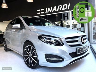 Plateado Usado 2017 Mercedes 200 Familiar | 19.890 €