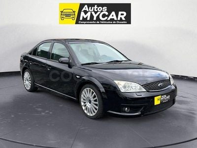 Usado Ford Mondeo ST 226 CV (166 kW) 2003 Negro Berlina