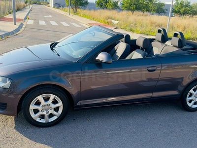 Usado Audi A3 Cabriolet Attraction 105 CV (77 kW) 2010 Gris / plata Descapotable