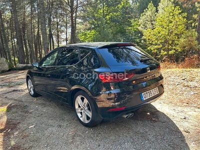 Usado Seat Leon FR 150 CV (110 kW) 2020 Negro Berlina