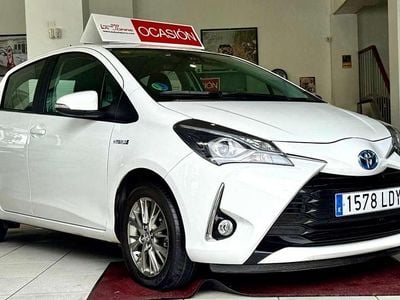 Blanco Usado 2020 Toyota Yaris Hybrid Active Utilitario | 14.900 € (Buen precio)