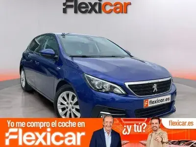 Usado Peugeot 308 Access 100 CV (73 kW) 2019 Azul Berlina