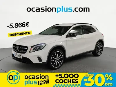 Begagnad Mercedes GLA200 136 HK (100 kW) 2019 Vit SUV