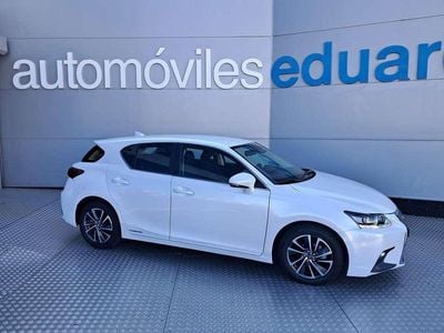 Lexus CT200h