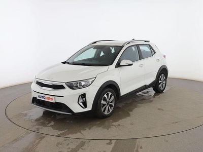 Blanco Usado 2022 Kia Stonic SUV | 15.899 € (Precio justo)