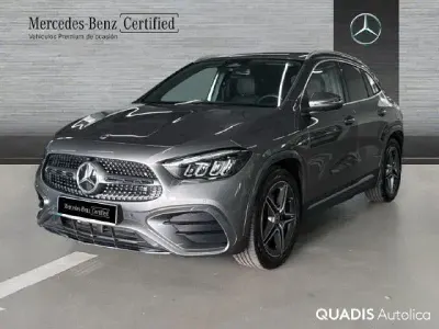 Usado Mercedes GLA200 150 CV (110 kW) 2026 Gris montaña SUV