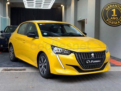 Usado Peugeot 208 Allure 100 CV (73 kW) 2020 Amarillo Utilitario