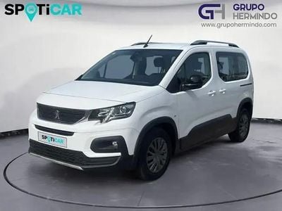 Käytetty Peugeot Rifter Allure 100 HP (73 kW) 2022 Valkoinen Tila-auto