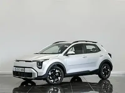 Usado Kia Stonic 116 CV (85 kW) 2026 Plateado SUV