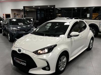 Blanco Usado 2021 Toyota Yaris Hybrid Active Berlina | 15.500 € (Precio justo)