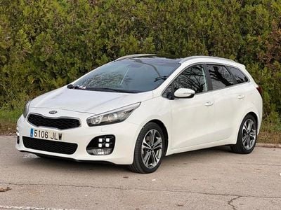 Blanco Usado 2016 Kia Ceed GT GT-Line Berlina | 11.900 € (Buen precio)