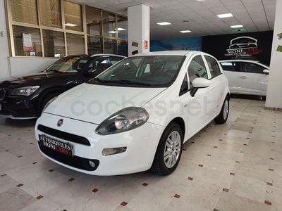 Usado Fiat Punto Pop 69 CV (50 kW) 2016 Blanco Utilitario