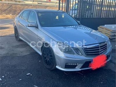 Gris / plata Usado 2009 Mercedes E63 AMG AMG Berlina | 25.999 €