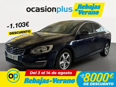 Usado Volvo S60 Momentum 120 CV (88 kW) 2017 Azul Berlina