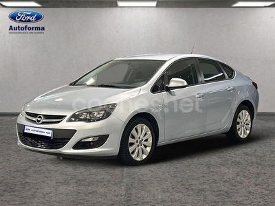 Gris / plata Usado 2016 Opel Astra Elegance Berlina | 10.900 € (Precio justo)