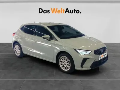 Usado Seat Ibiza Style 116 CV (85 kW) 2025 Blanco Utilitario