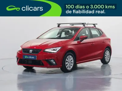 Usado Seat Ibiza Style 110 CV (80 kW) 2022 Rojo Utilitario