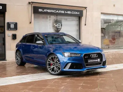 Usado Audi RS6 Sport 605 CV (444 kW) 2017 Azul Familiar