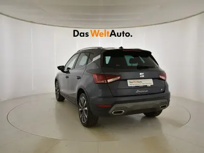 Usado Seat Arona FR 115 CV (84 kW) 2025 Gris/plata SUV