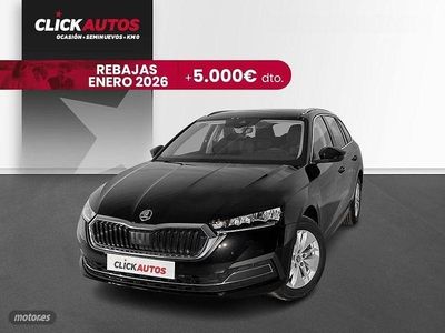 Negro Usado 2024 Skoda Octavia Ambition Familiar | 25.750 € (Precio justo)