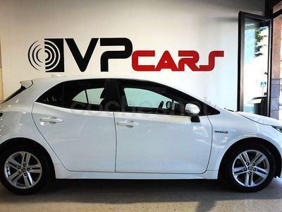 Begagnad Toyota Corolla Business Edition 122 HK (89 kW) 2021 Vit Sedan