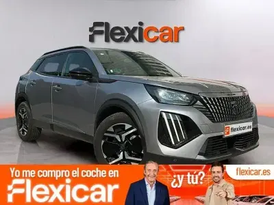 Usado Peugeot 2008 Allure 130 CV (95 kW) 2024 Gris SUV