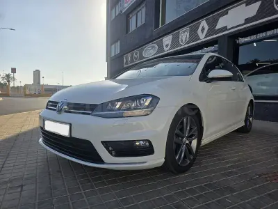 Usado VW Golf VII Sportline 105 CV (77 kW) 2014 Blanco Berlina
