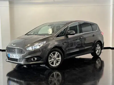 Usado Ford S-MAX Titanium 160 CV (117 kW) 2016 Gris / plata Monovolumen