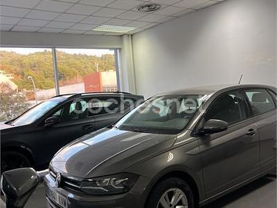 Gris / plata Usado 2019 VW Polo Advance Berlina | 13.900 € (Precio justo)