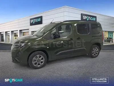 Usado Opel Combo S 100 CV (73 kW) 2025 Verde Monovolumen