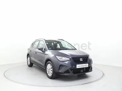 Usado Seat Arona Style 115 CV (84 kW) 2024 Gris SUV