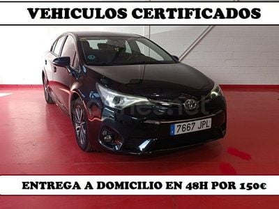 Usado Toyota Avensis Advance 143 CV (105 kW) 2016 Blanco Familiar