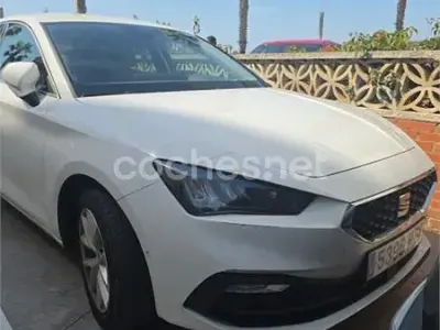 Usado Seat Leon Style 115 CV (84 kW) 2025 Blanco Berlina