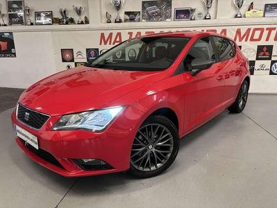 Usado Seat Leon Style 110 CV (80 kW) 2015 Rojo Utilitario