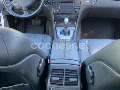 Mercedes E320