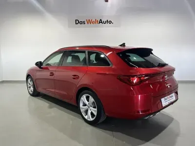 Usado Seat Leon FR 150 CV (110 kW) 2024 Rojo