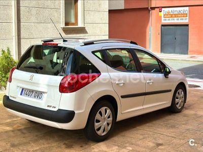 Beige Usado 2010 Peugeot 207 Familiar | 3000 € (Precio justo)