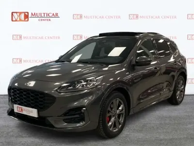 Usado Ford Kuga ST-Line X 190 CV (139 kW) 2022 Gris SUV