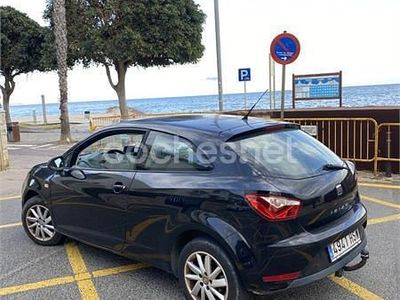 Usado Seat Ibiza SC I-Tech 90 CV (66 kW) 2013 Negro Utilitario