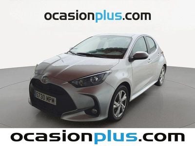 Usado Toyota Yaris Hybrid Active 116 CV (85 kW) 2024 Gris Utilitario