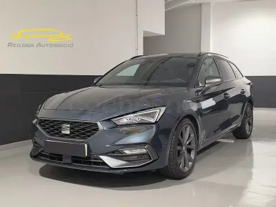 Usado Seat Leon FR 150 CV (110 kW) 2021 Azul Familiar