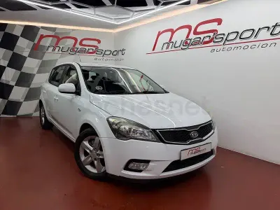 Usado Kia Ceed Plus 90 CV (66 kW) 2012 Blanco Utilitario