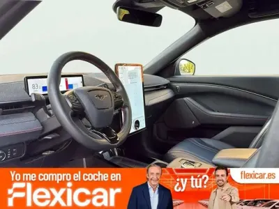 Usado Ford Mustang Mach-E 189 kW (258 CV) 2021 Gris SUV