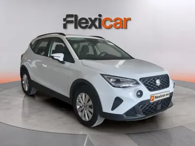 Usado Seat Arona Style 116 CV (85 kW) 2024 Blanco SUV