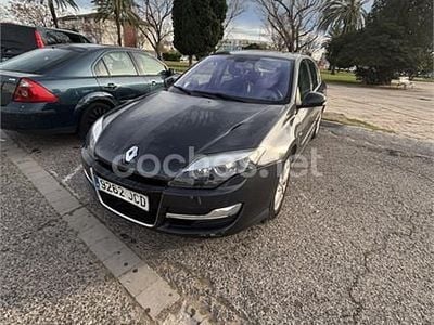 Usado Renault Laguna III LIMITED 130 CV (95 kW) 2015 Marrón Berlina