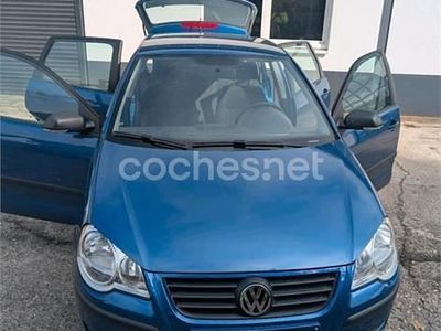 Usado VW Polo Edition 70 CV (51 kW) 2007 Azul Berlina